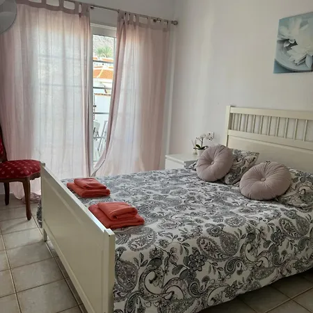 Beautiful On El Mirador Cristianos Apartment